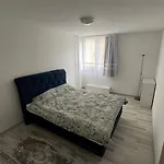 Cherry Apartment Alipasino